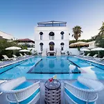 Onyour Dreams Hotel *