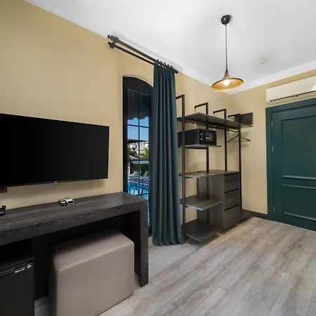 מלון Onyour Dreams באלאק